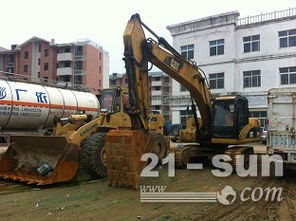 二手卡特彼勒挖掘機價格與參數解析——中國工程機械二手網選購指南